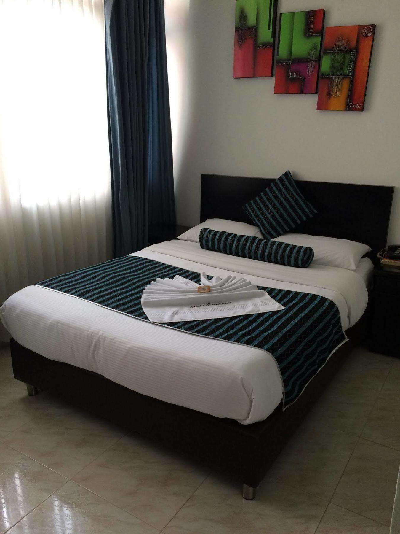 Imperio La 16 Hotel Pereira Exterior photo